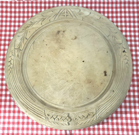 Early Victorian Round Carved Wood Bread Board 11 1/2 in