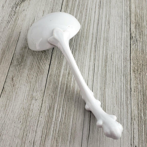 Vintage White Ironstone Gravy Sauce Ladle 7" Decorative Leafy Handle