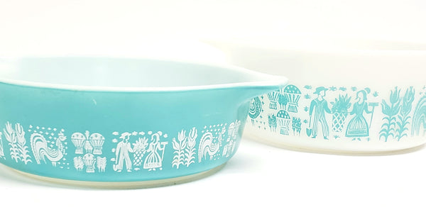 Pyrex Amish "Butterprint" Turquoise & White Casserole Dishes with Lids  471 & 472